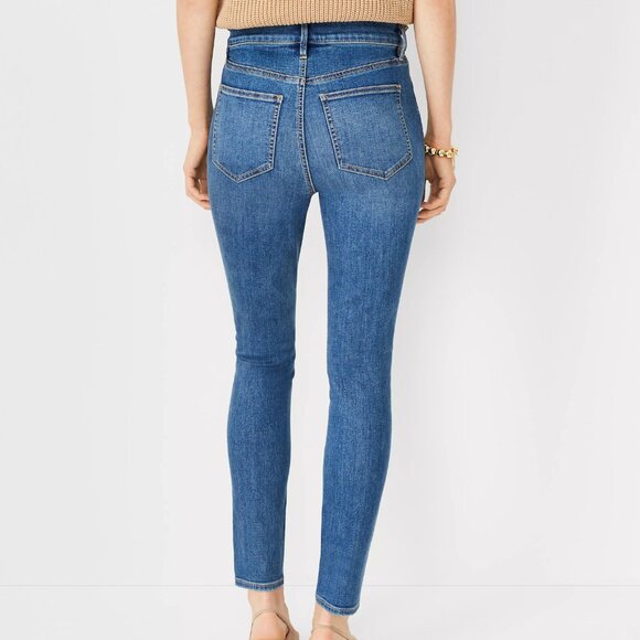 Petite High Waist Skinny Jeans in Classic Indigo Wash Size 4P - NWT - Picture 2 of 2